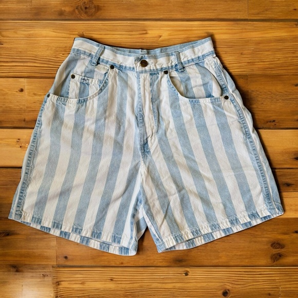 VINTAGE 80s Mom Jean Shorts Size 4 (Waist 26”) Blue Striped High Rise Denim Chic - Picture 1 of 13